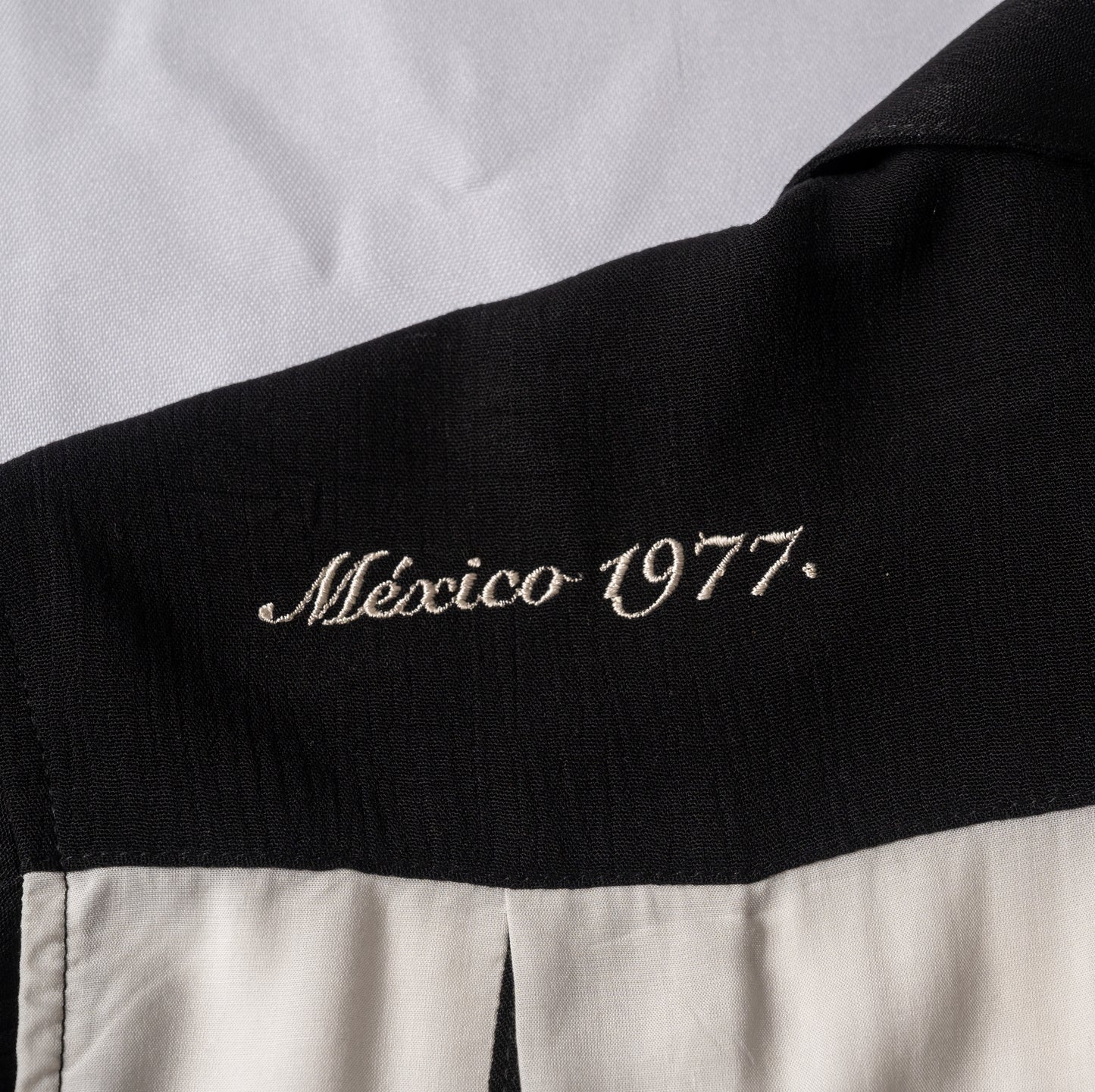 Los Rápidos Bowling Shirt